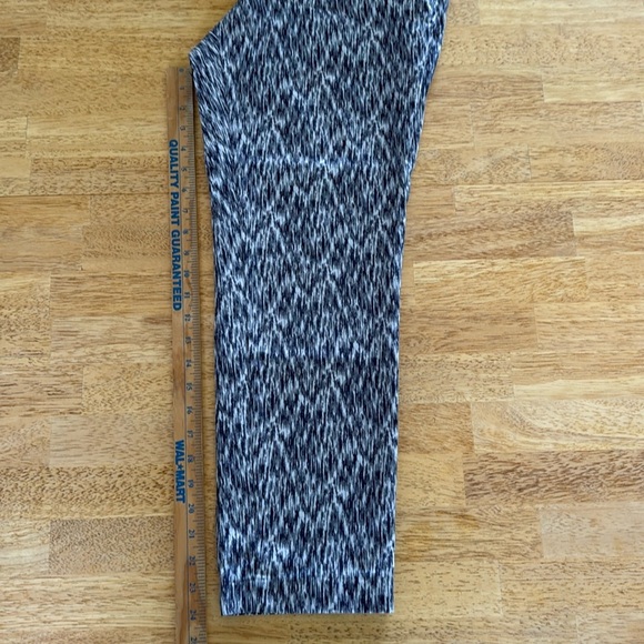 Soft Surroundings Blue and White Ankle Cropped size 8 petite cotton spandex - Picture 4 of 8